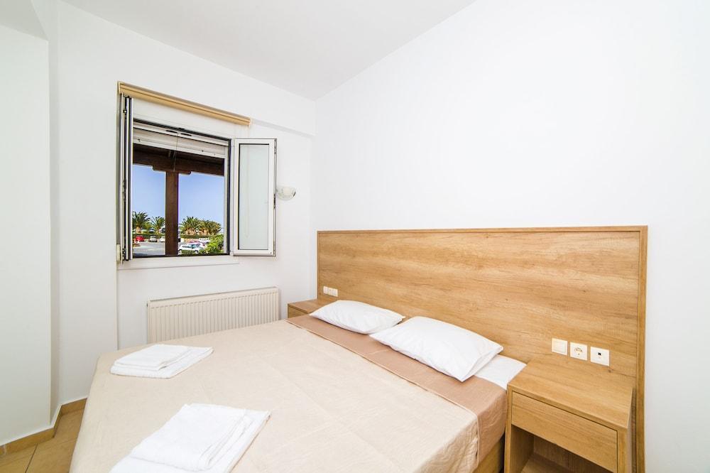 Eva Apartments Koutouloufari Eksteriør bilde